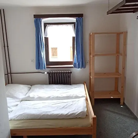 Отель Chata Barborka Лоучна-под-Клиновцем